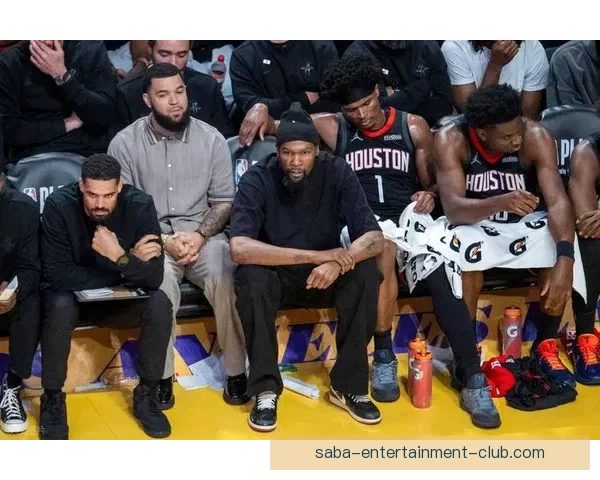 乌度卡透露范弗利特尚未参加对抗训练复出仍遥遥无期